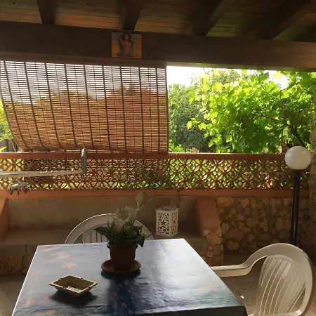 Apartment A Due Passi Da Cala Pisana *