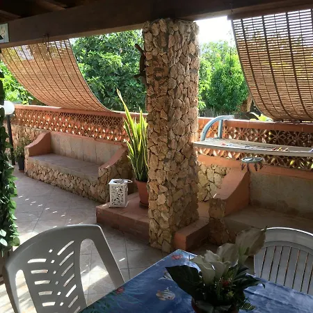 Apartment A Due Passi Da Cala Pisana