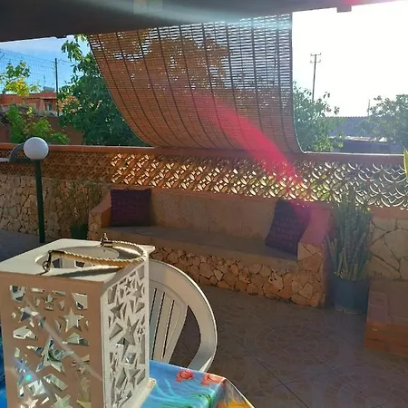 A Due Passi Da Cala Pisana Apartment *