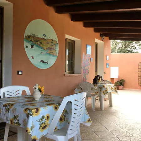 Apartment A Due Passi Da Cala Pisana